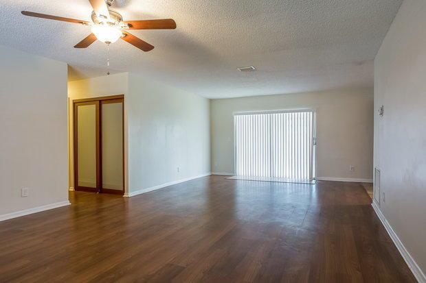 LA MANCHA - Residential Lease