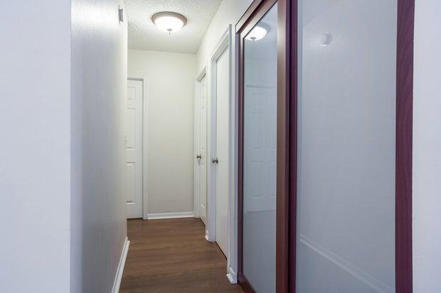 LA MANCHA - Residential Lease