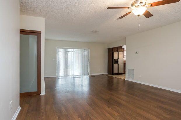 LA MANCHA - Residential Lease