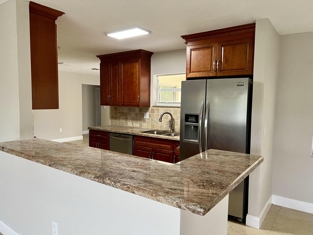 BOCA MADERA UNIT 1 - Residential Lease