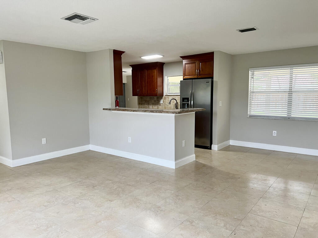 BOCA MADERA UNIT 1 - Residential Lease