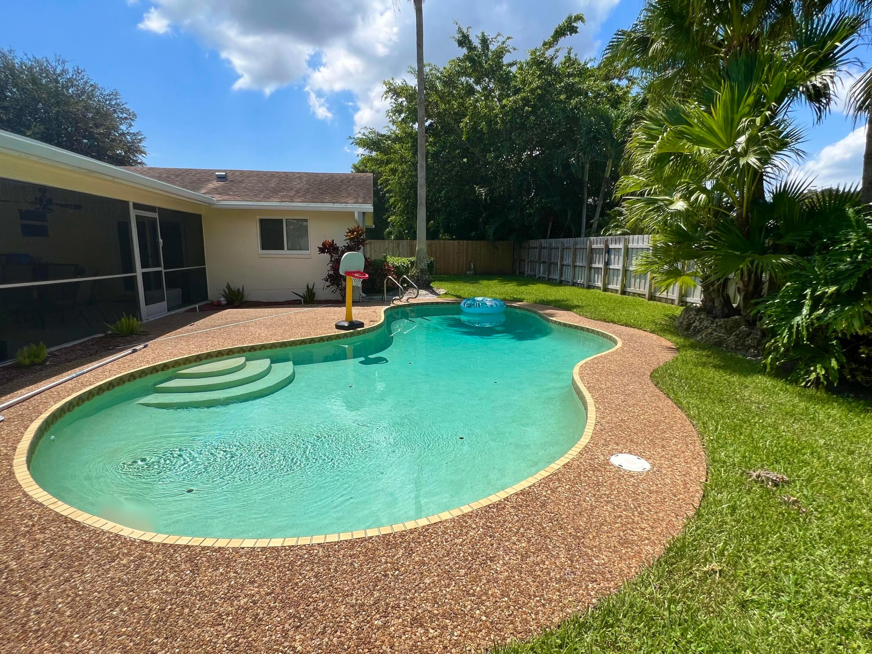 BOCA MADERA UNIT 1 - Residential Lease