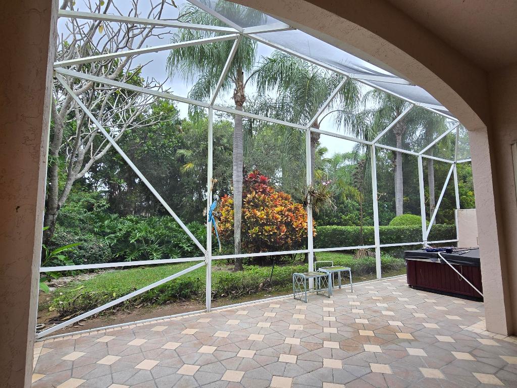 6846 Fairway Lakes Drive