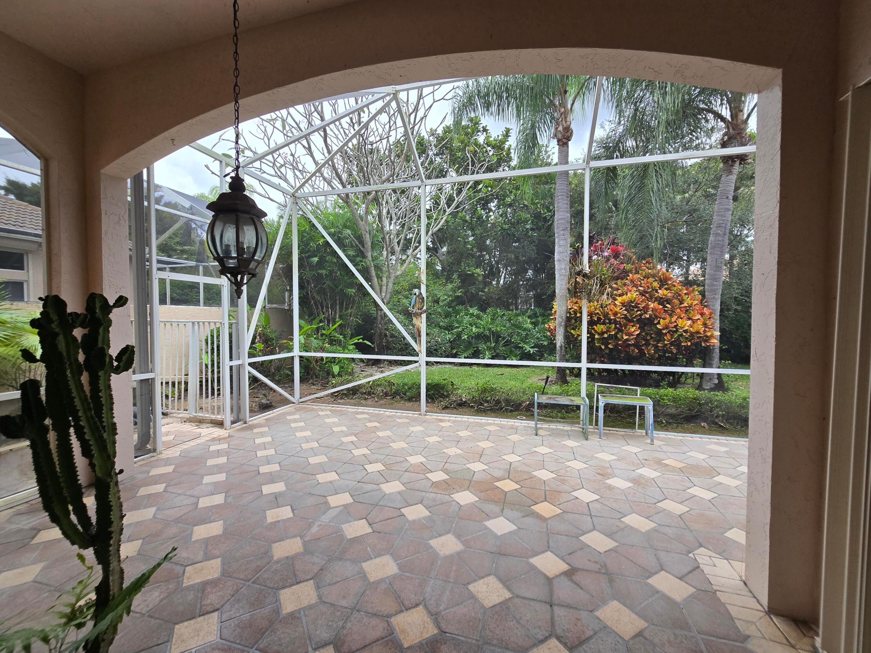 6846 Fairway Lakes Drive