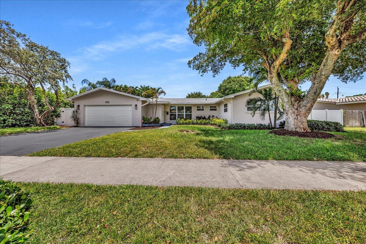 611 N Highland Drive, Hollywood FL 33021