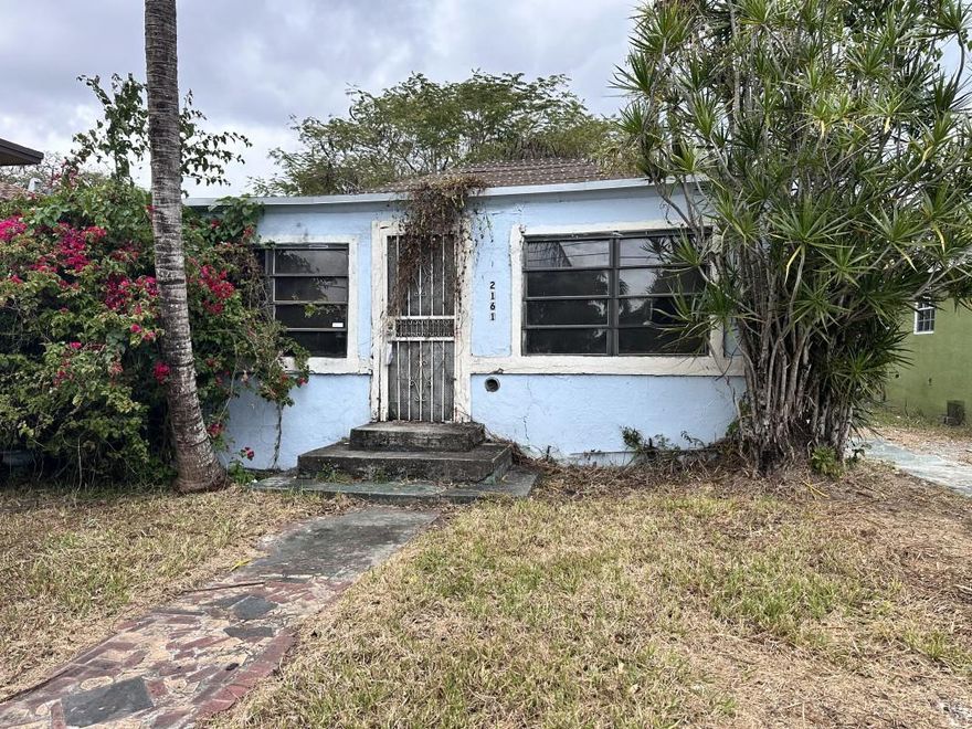 Wholesalers bring us your direct buyers, we will pay a JV fee. This property offers an opportunity for the right investor. Complete rehab is required. Very strong supporting comps.