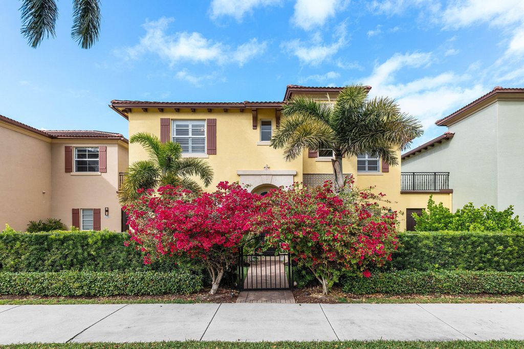Photo of 100 Via Floresta Drive, Boca Raton, FL 33487 (MLS # R11164896)