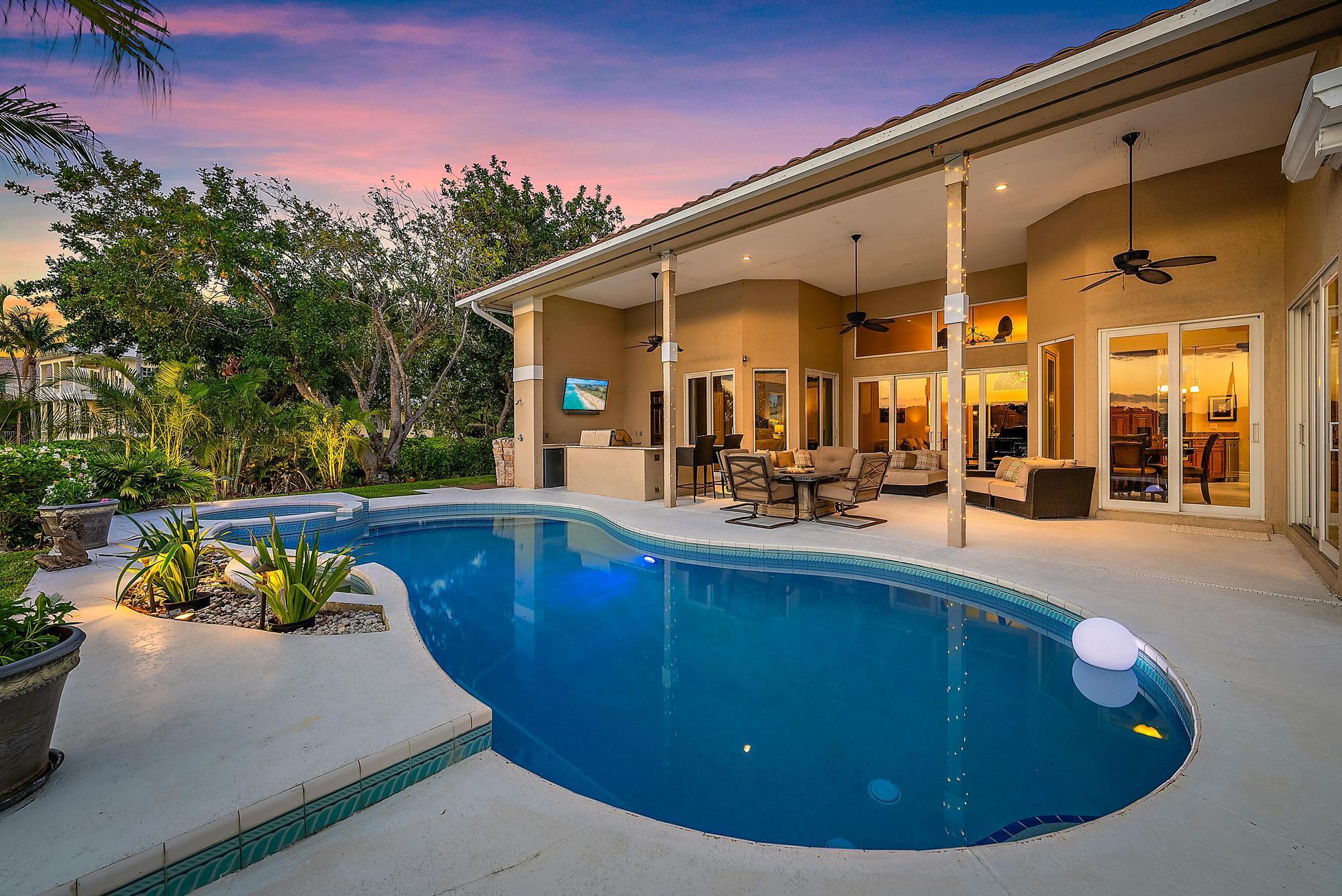 NORTH PASSAGE - Residential