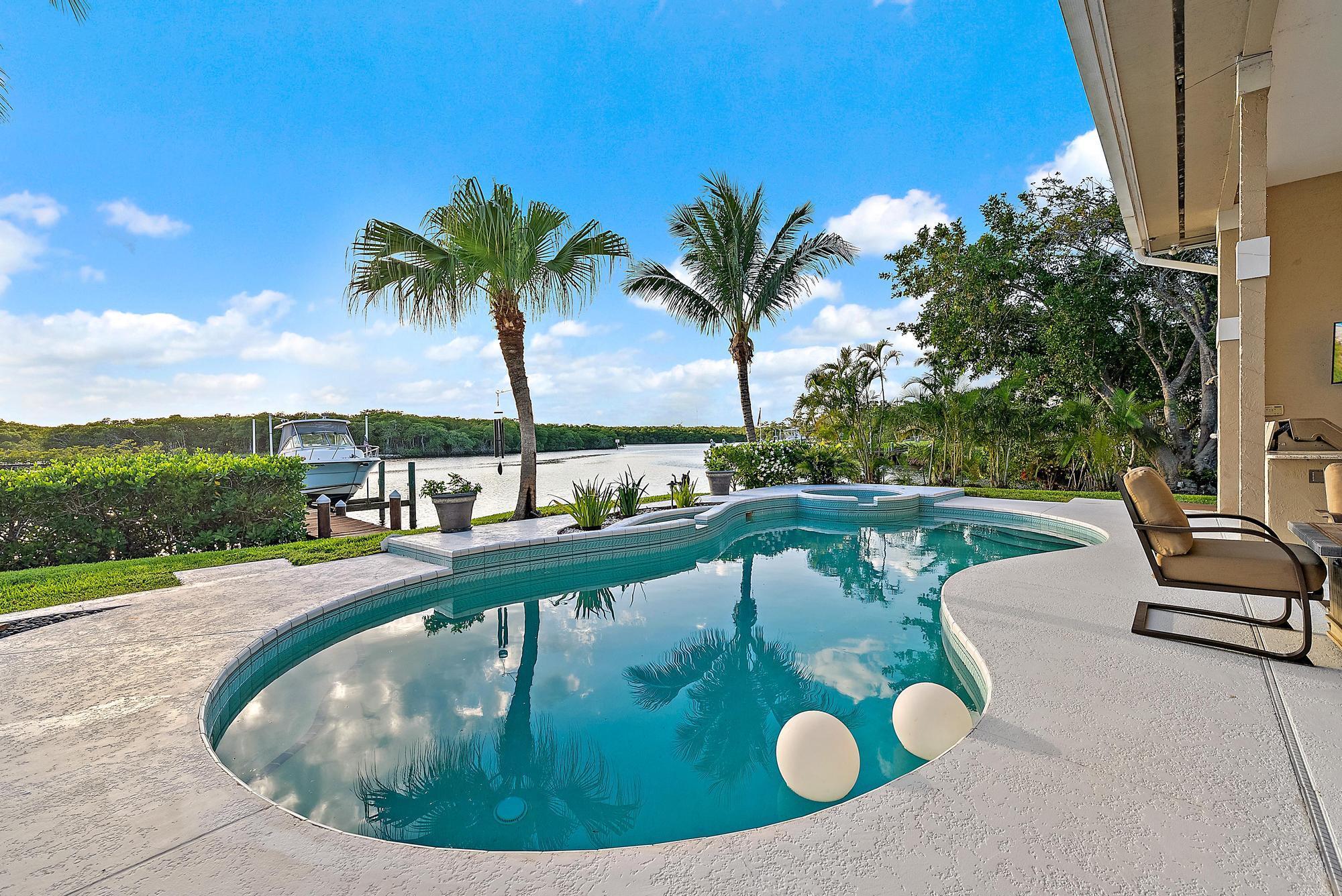 NORTH PASSAGE - Residential