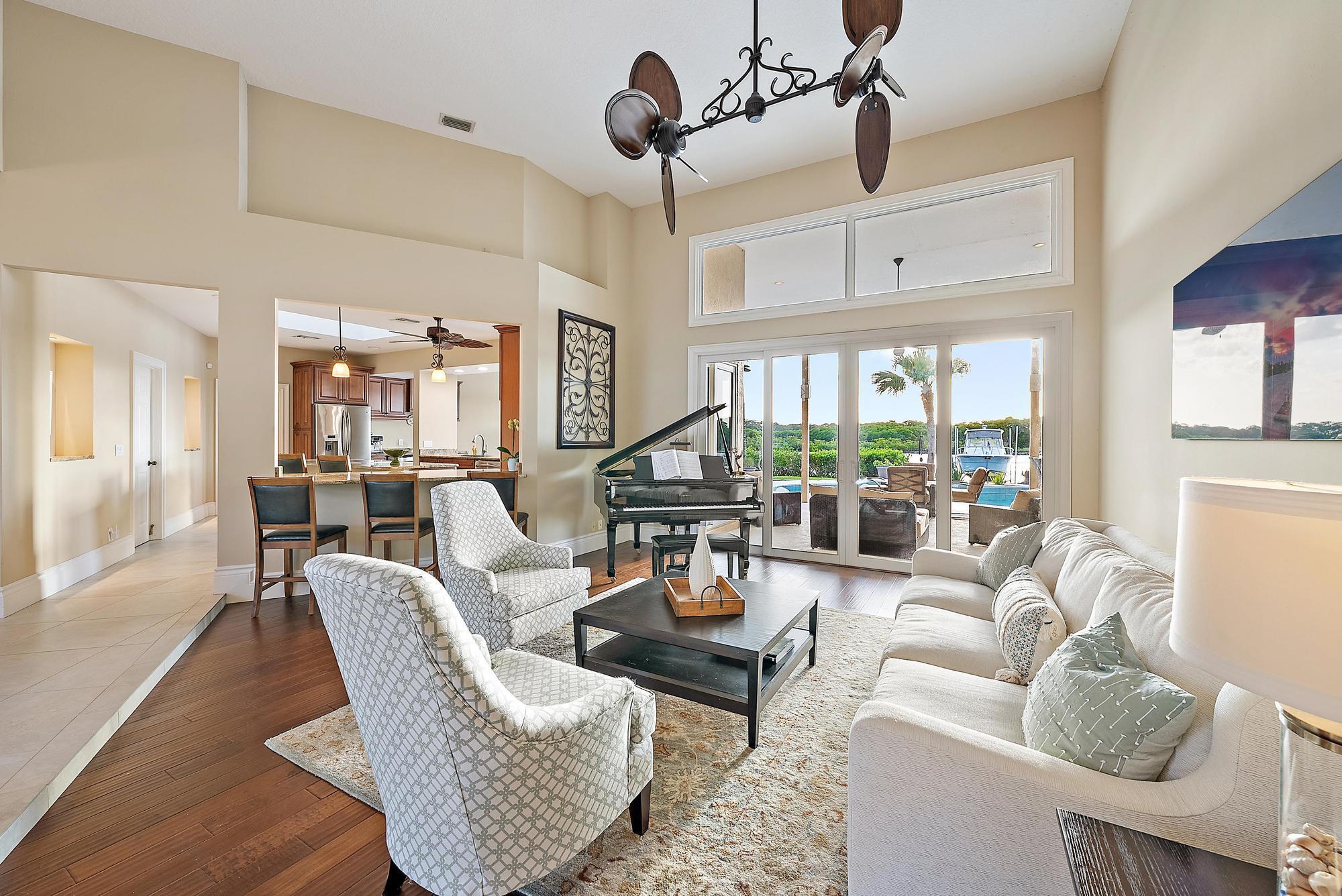 NORTH PASSAGE - Residential