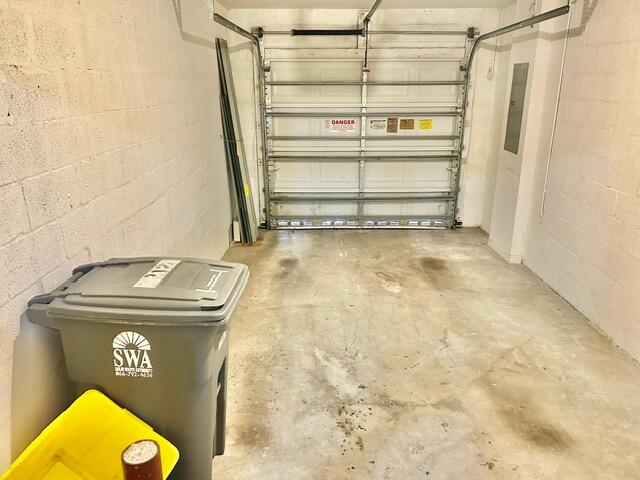 ROYAL WOODS CONDO - Residential