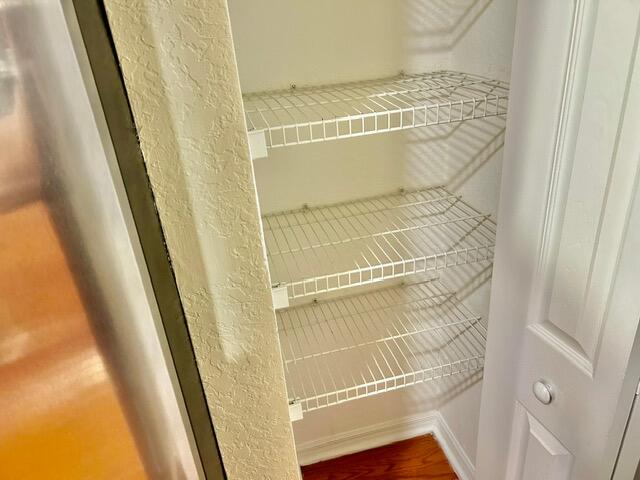 ROYAL WOODS CONDO - Residential