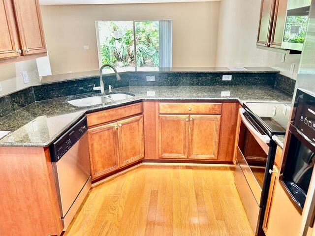 ROYAL WOODS CONDO - Residential