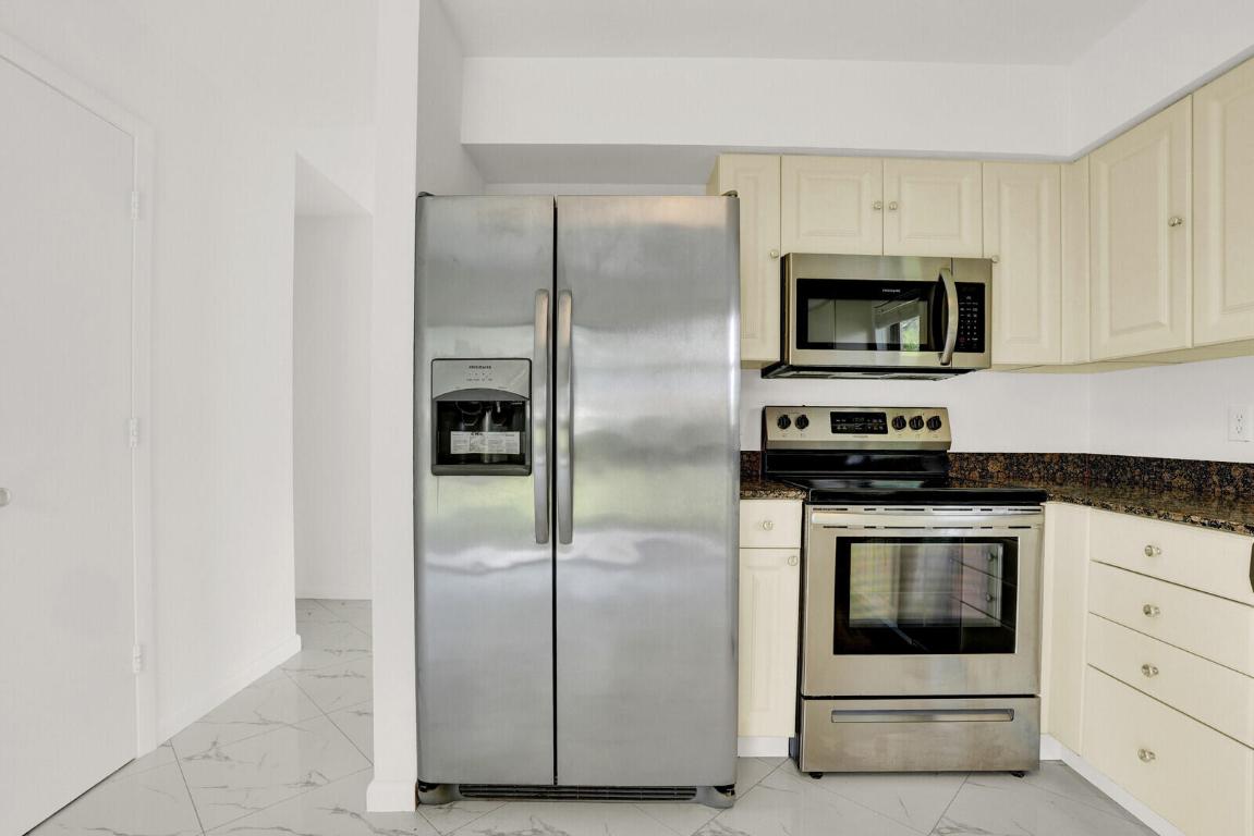 QUAIL MEADOW AT MARTIN DOWNS (AKA MARTIN DOWNS PLA - Residential