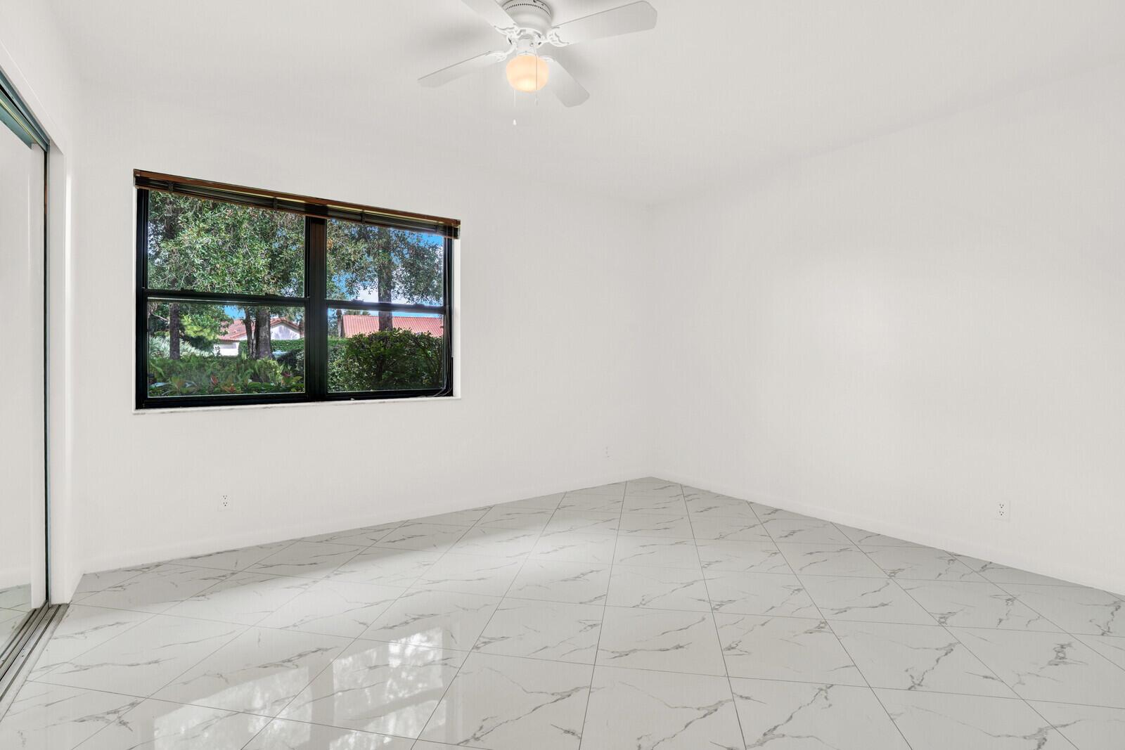 QUAIL MEADOW AT MARTIN DO - Residential