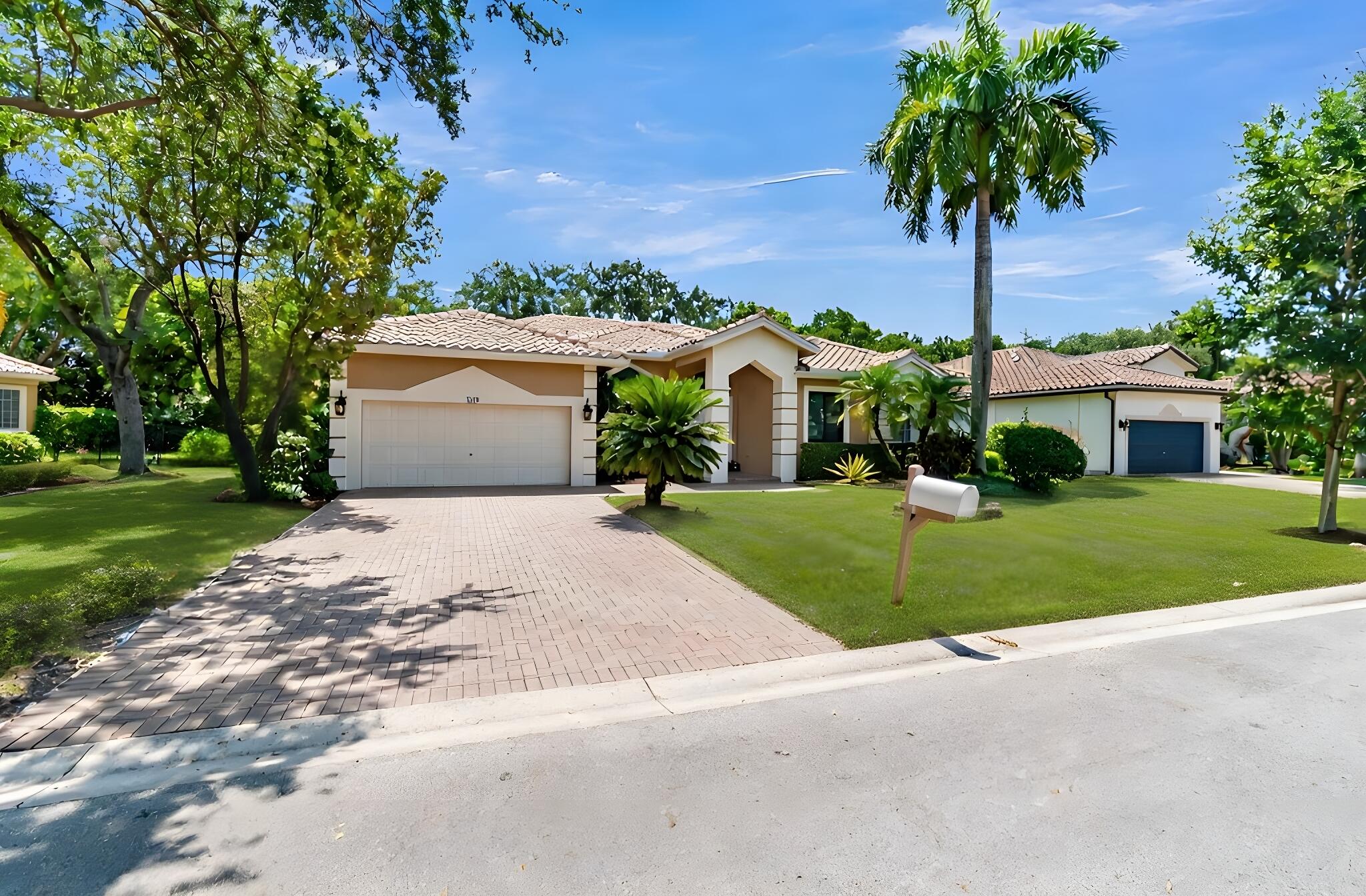 5718 NW 50th Drive, Coral Springs FL 33067