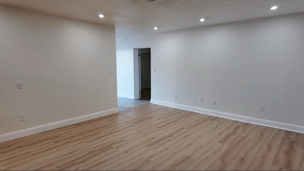 Bonnie Loch Sec 1 51-5 B - Residential Lease