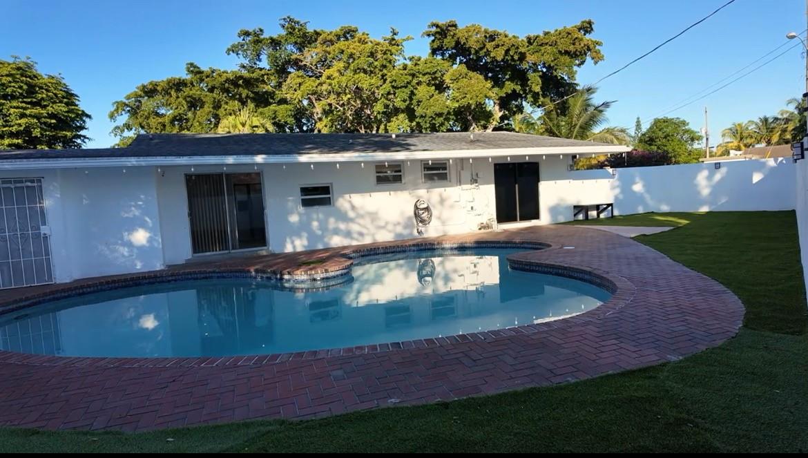 Bonnie Loch Sec 1 51-5 B - Residential Lease