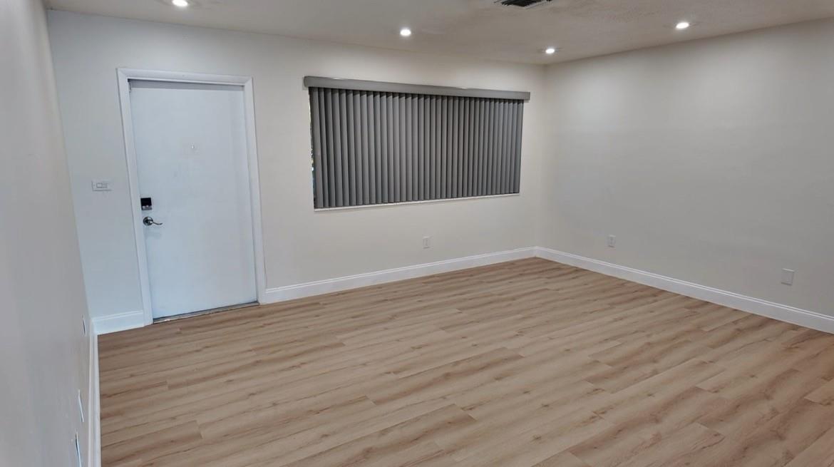 Bonnie Loch Sec 1 51-5 B - Residential Lease