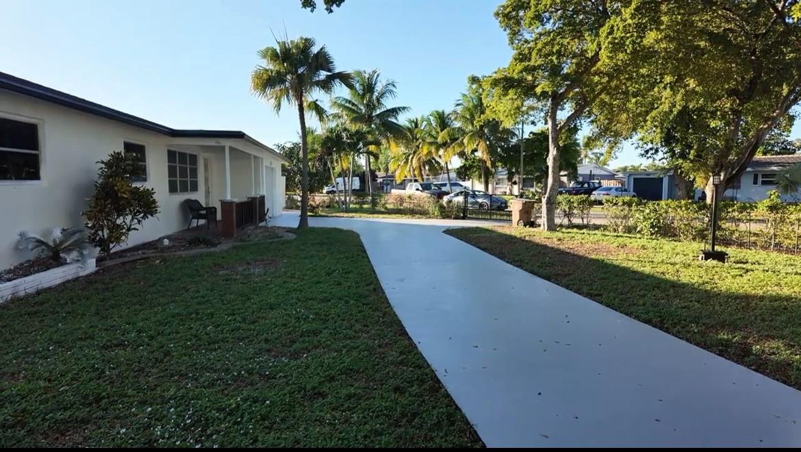 Bonnie Loch Sec 1 51-5 B - Residential Lease