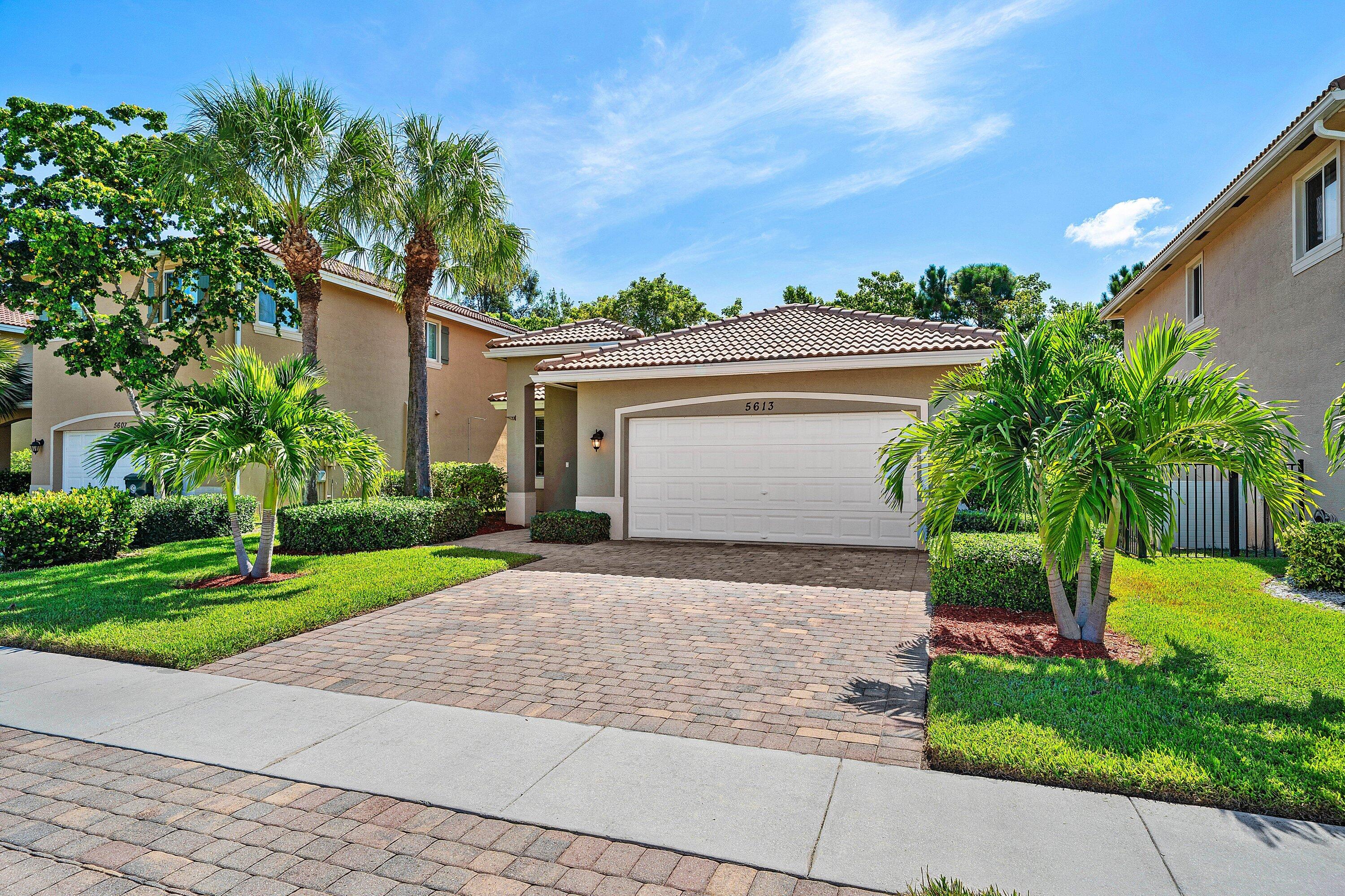 Properties 5613 Caranday Palm Drive