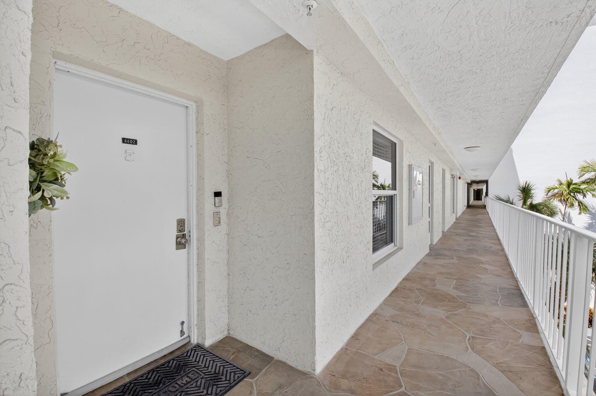 1 Harbourside Drive 4402
