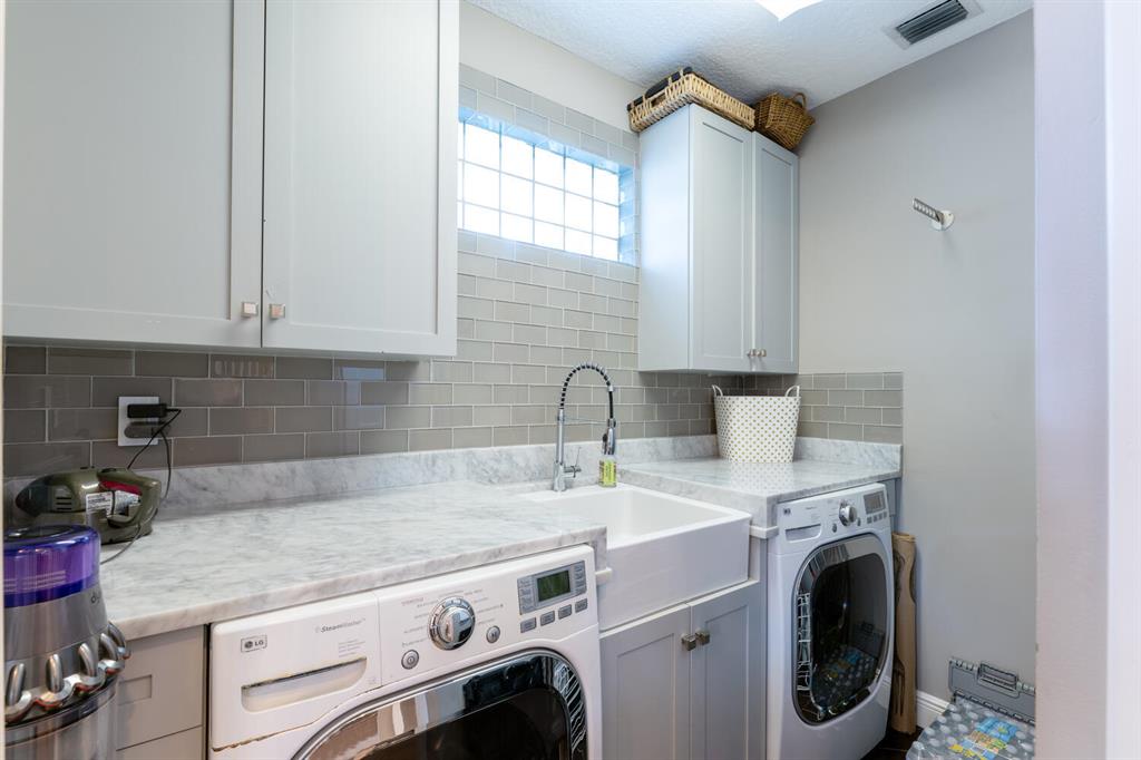 RIVERSIDE - Residential