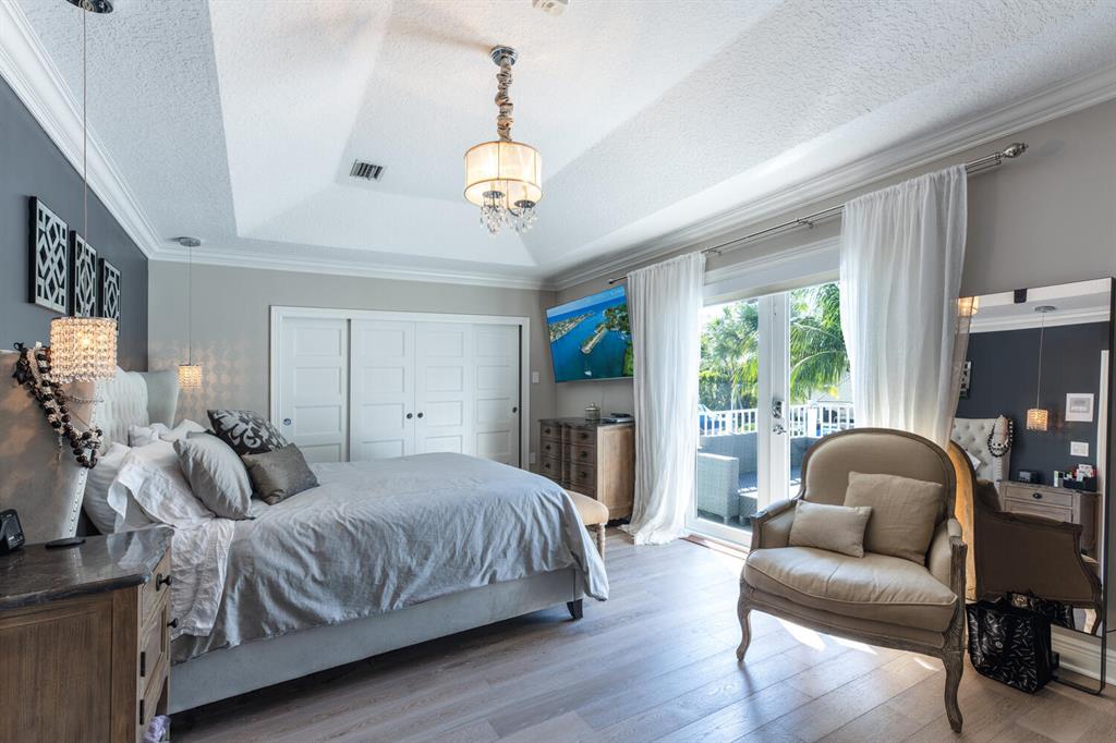 RIVERSIDE - Residential