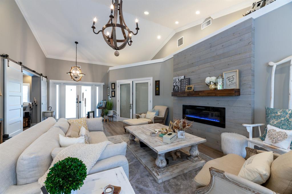 RIVERSIDE - Residential