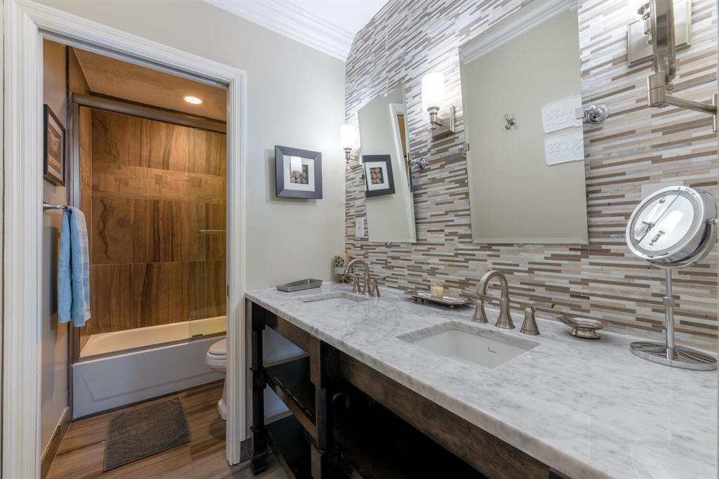 RIVERSIDE - Residential