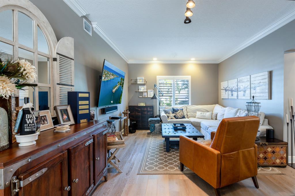 RIVERSIDE - Residential