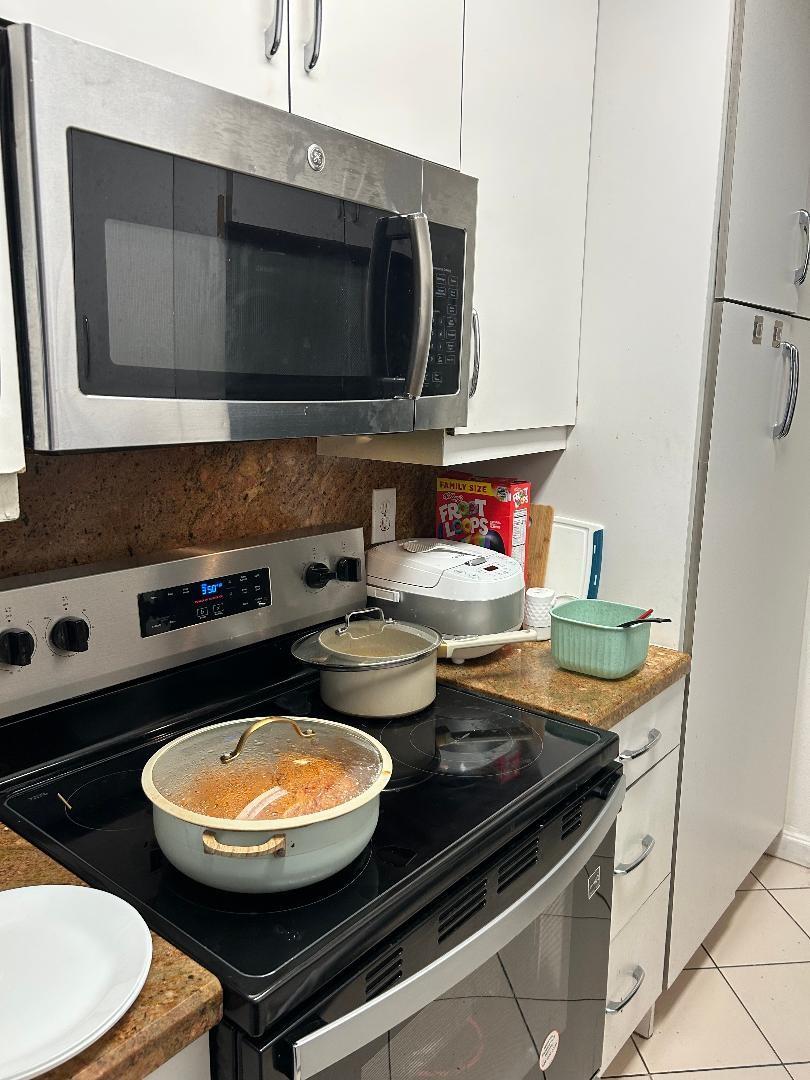 fulford by the sea sec B - Residential Lease