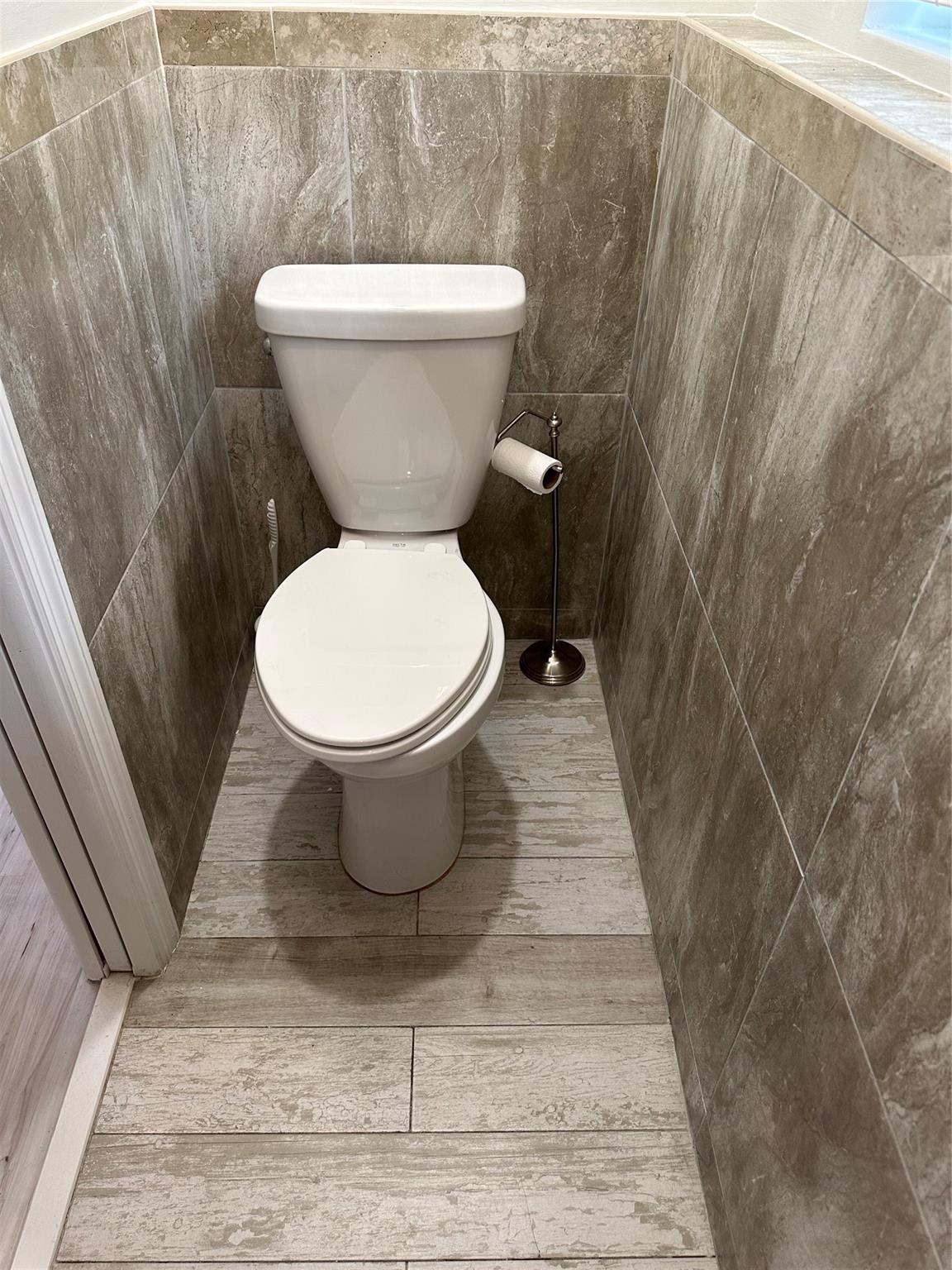 Highland Estates 15-65 B - Residential Lease