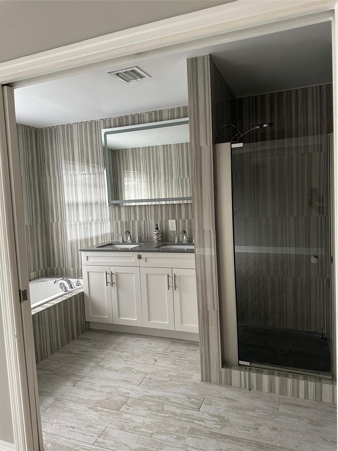 Highland Estates 15-65 B - Residential Lease