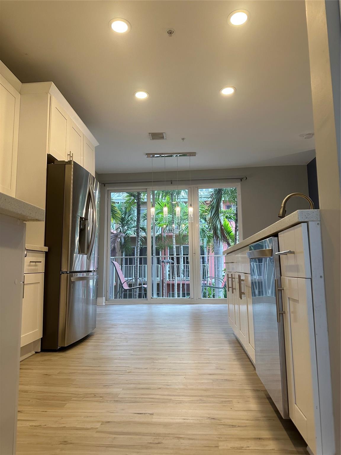 Highland Estates 15-65 B - Residential Lease