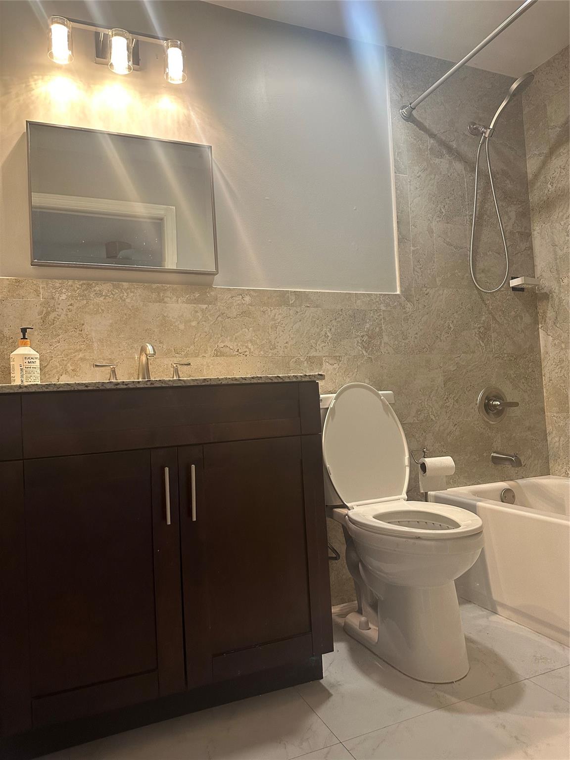 Highland Estates 15-65 B - Residential Lease