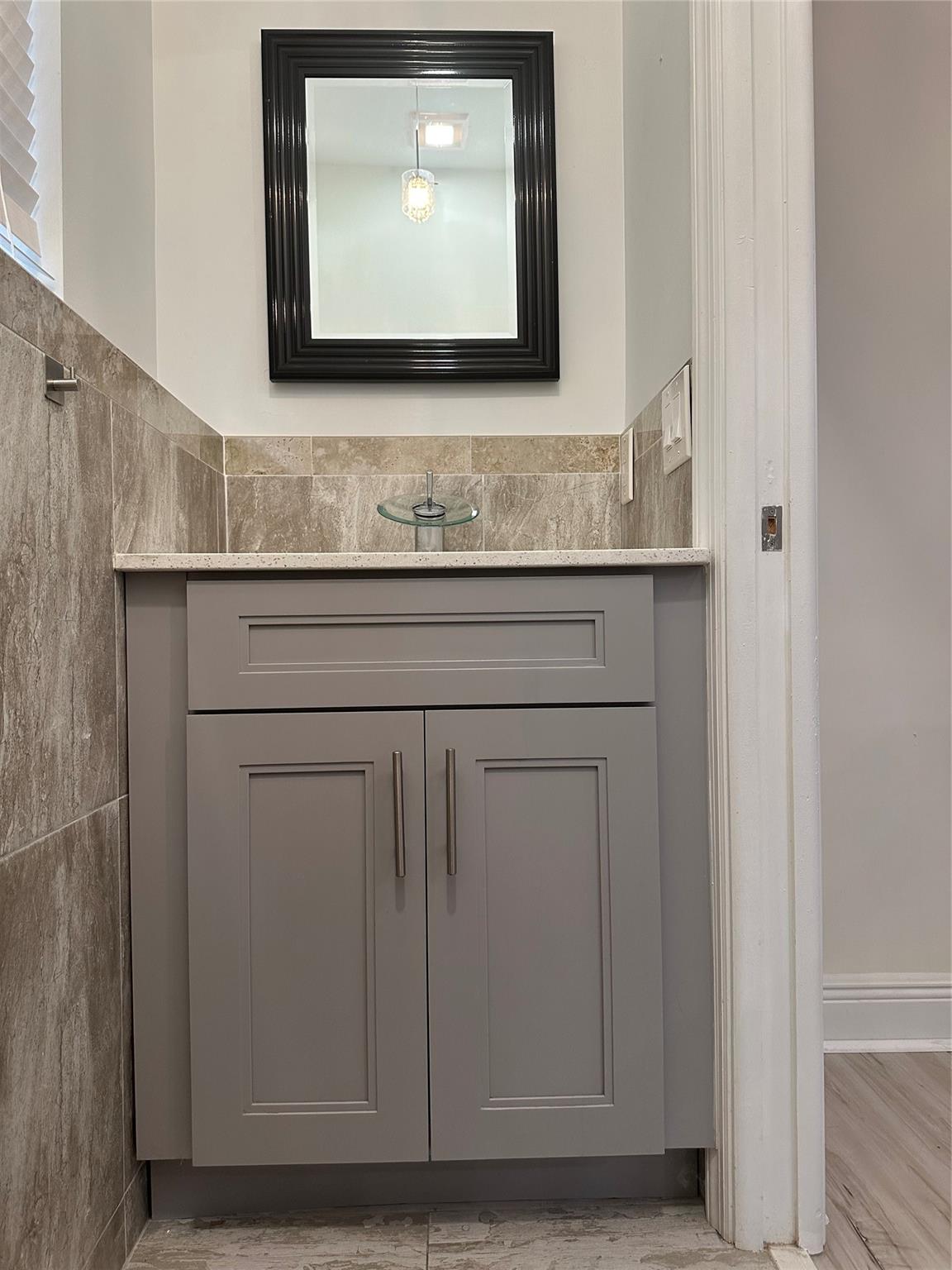 Highland Estates 15-65 B - Residential Lease