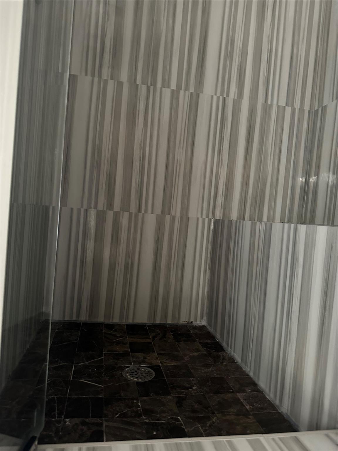 Highland Estates 15-65 B - Residential Lease