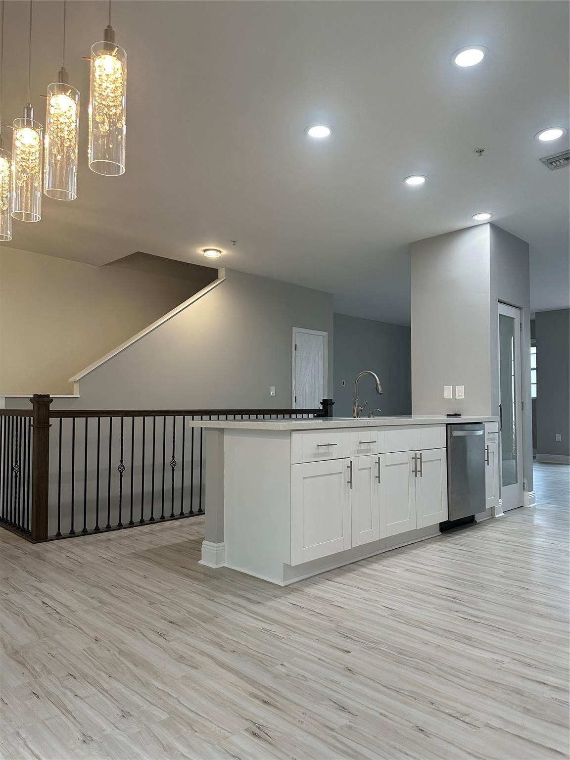 Highland Estates 15-65 B - Residential Lease