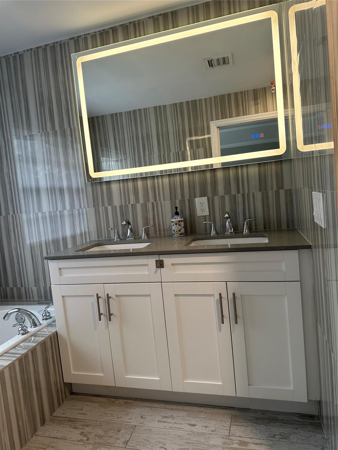 Highland Estates 15-65 B - Residential Lease