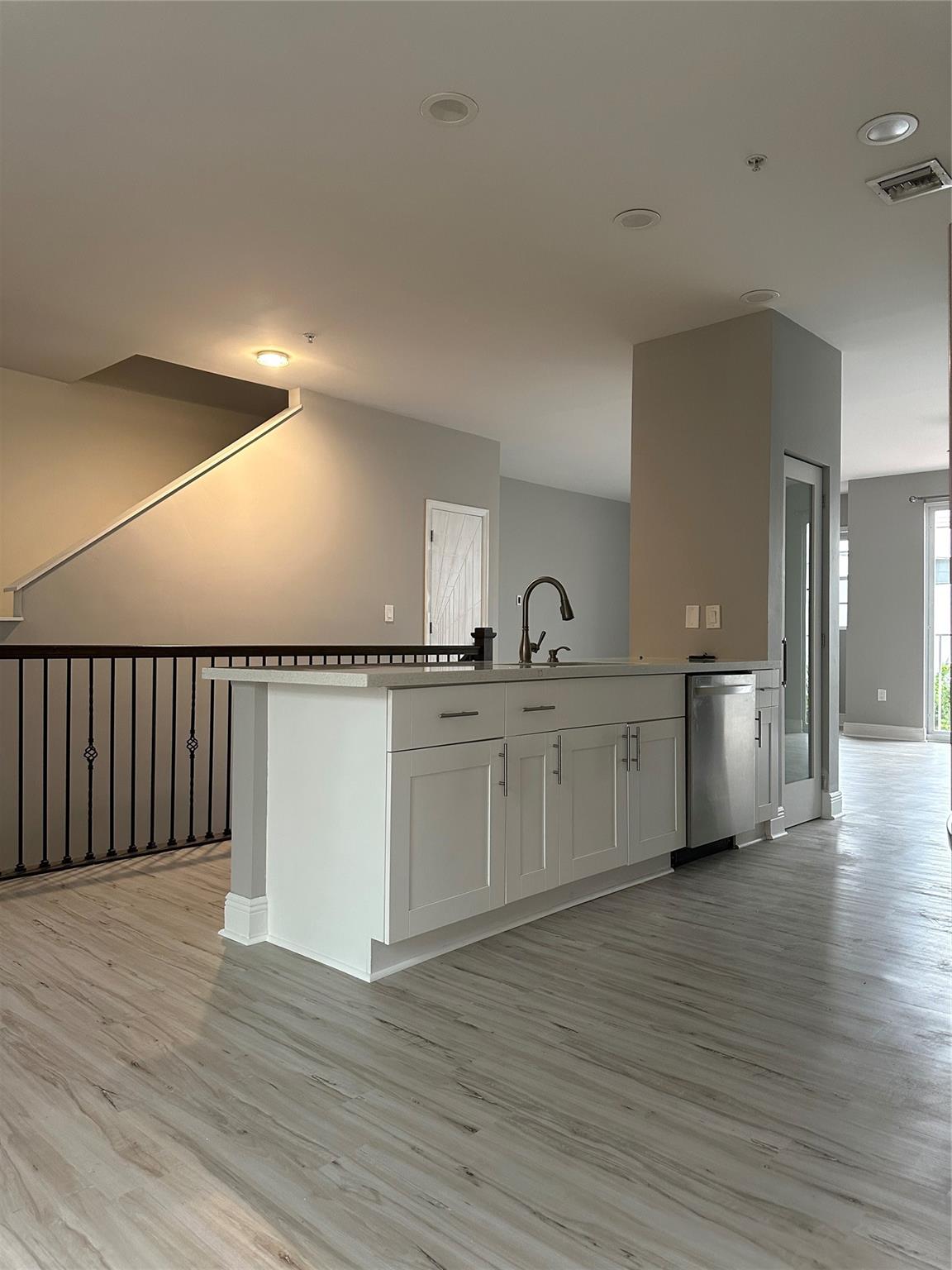 Highland Estates 15-65 B - Residential Lease