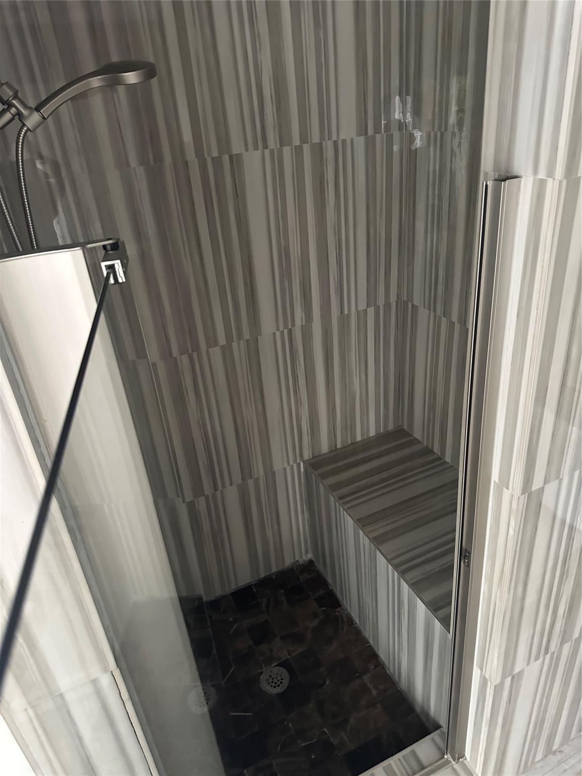 Highland Estates 15-65 B - Residential Lease