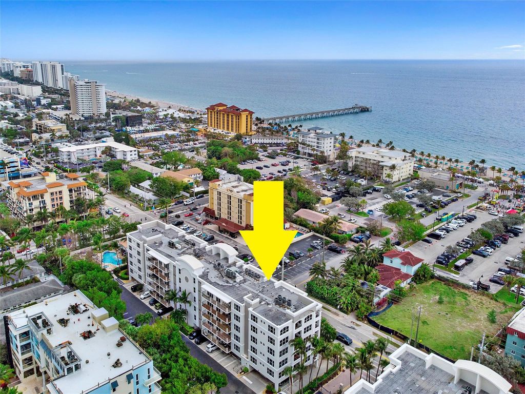 Photo of 101 SE 20th Avenue #406, Deerfield Beach, FL 33441 (MLS # F10546494)
