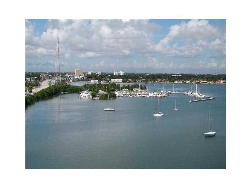 Bayshore Yatch & Tennis - Residential Lease