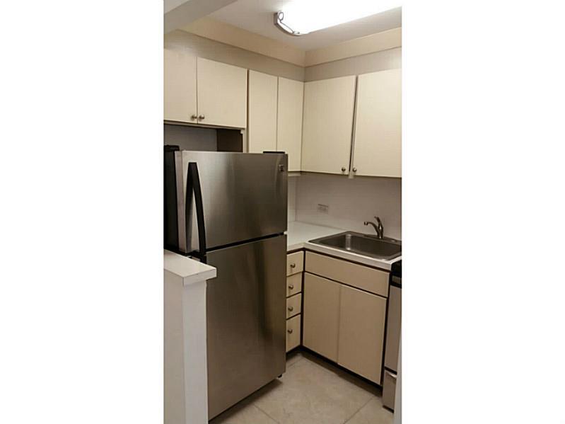 Bayshore Yatch & Tennis - Residential Lease