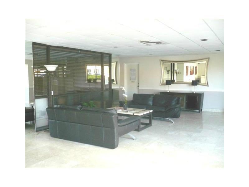 Bayshore Yatch & Tennis - Residential Lease