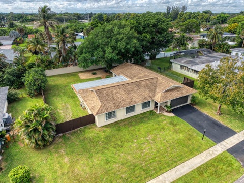 Tiny photo for 6030 SW 8TH Court, Plantation, FL 33317 (MLS # B26087095)