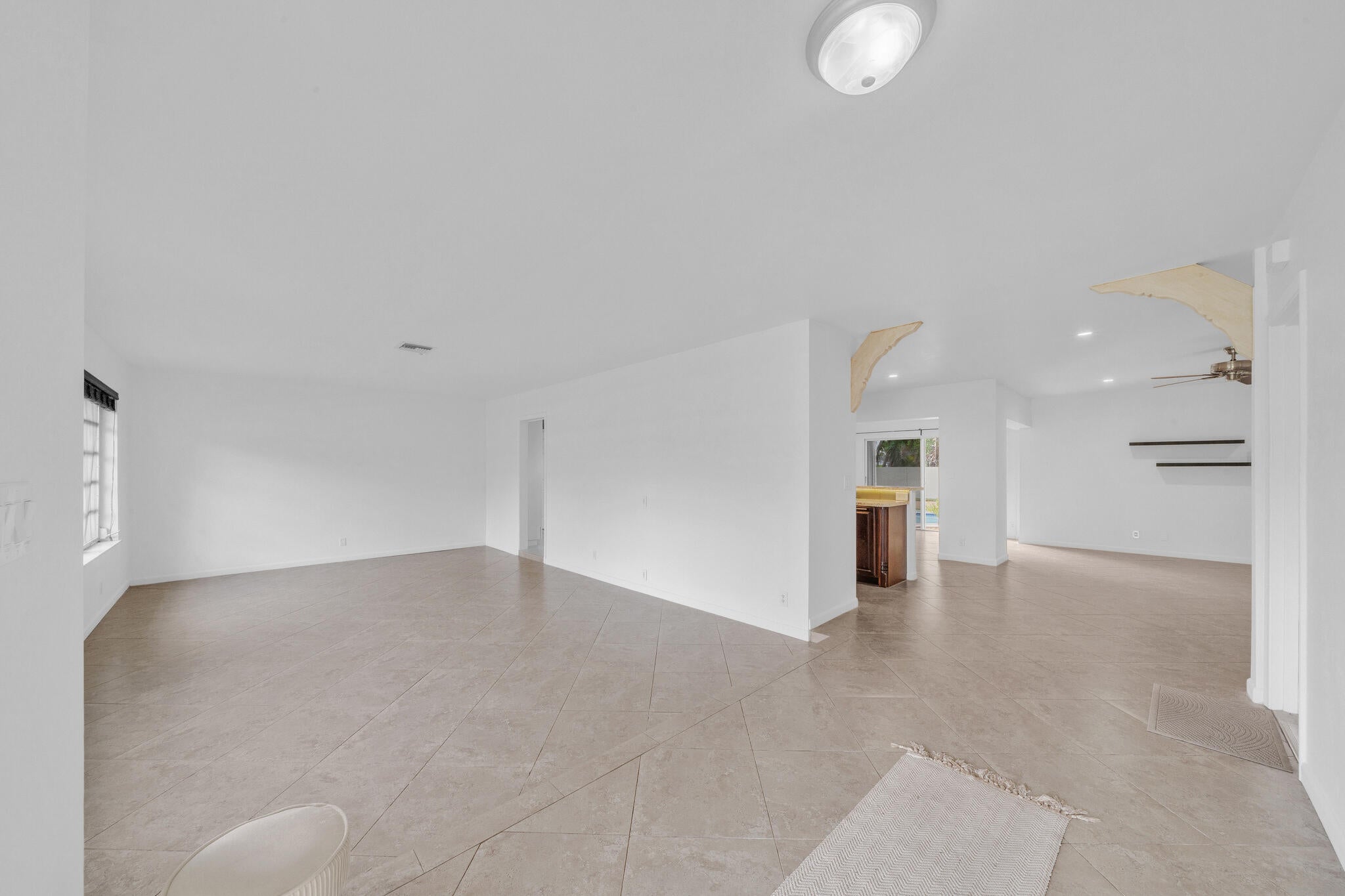 6030 SW 8TH Court