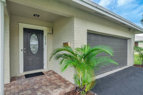 Tiny photo for 6030 SW 8TH Court, Plantation, FL 33317 (MLS # B26087095)