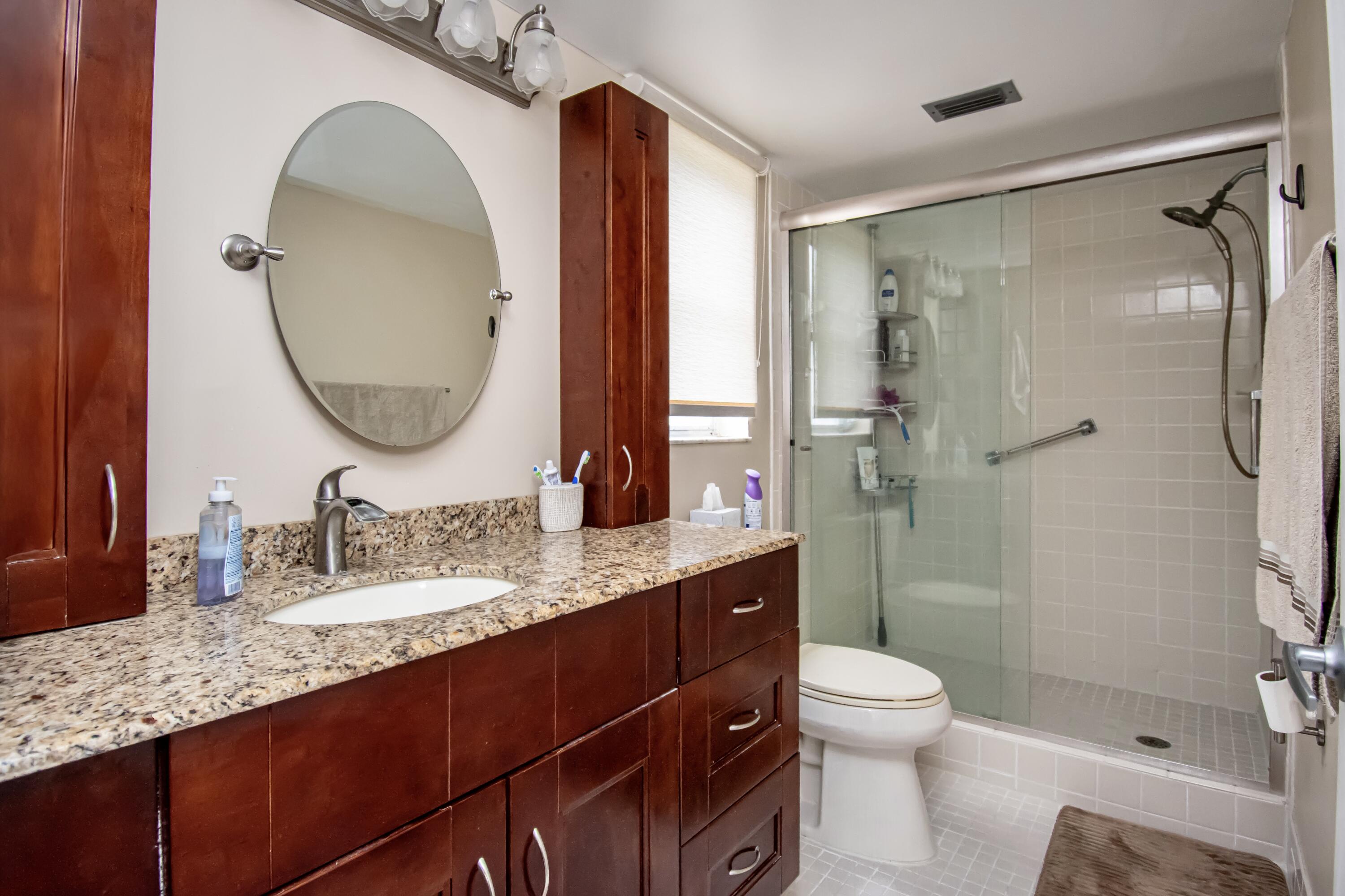 HUNTINGTON LAKES SEC THREE CONDOS - Residential